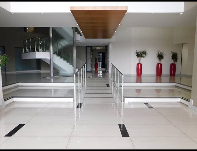 314M² OFFICE TO LET IN PARKTOWN